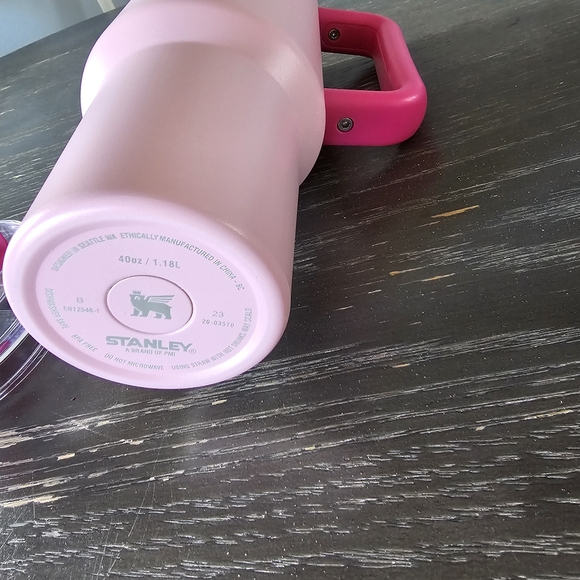 Stanley Pink Tumbler with Handle 40oz - Picture 7 of 7